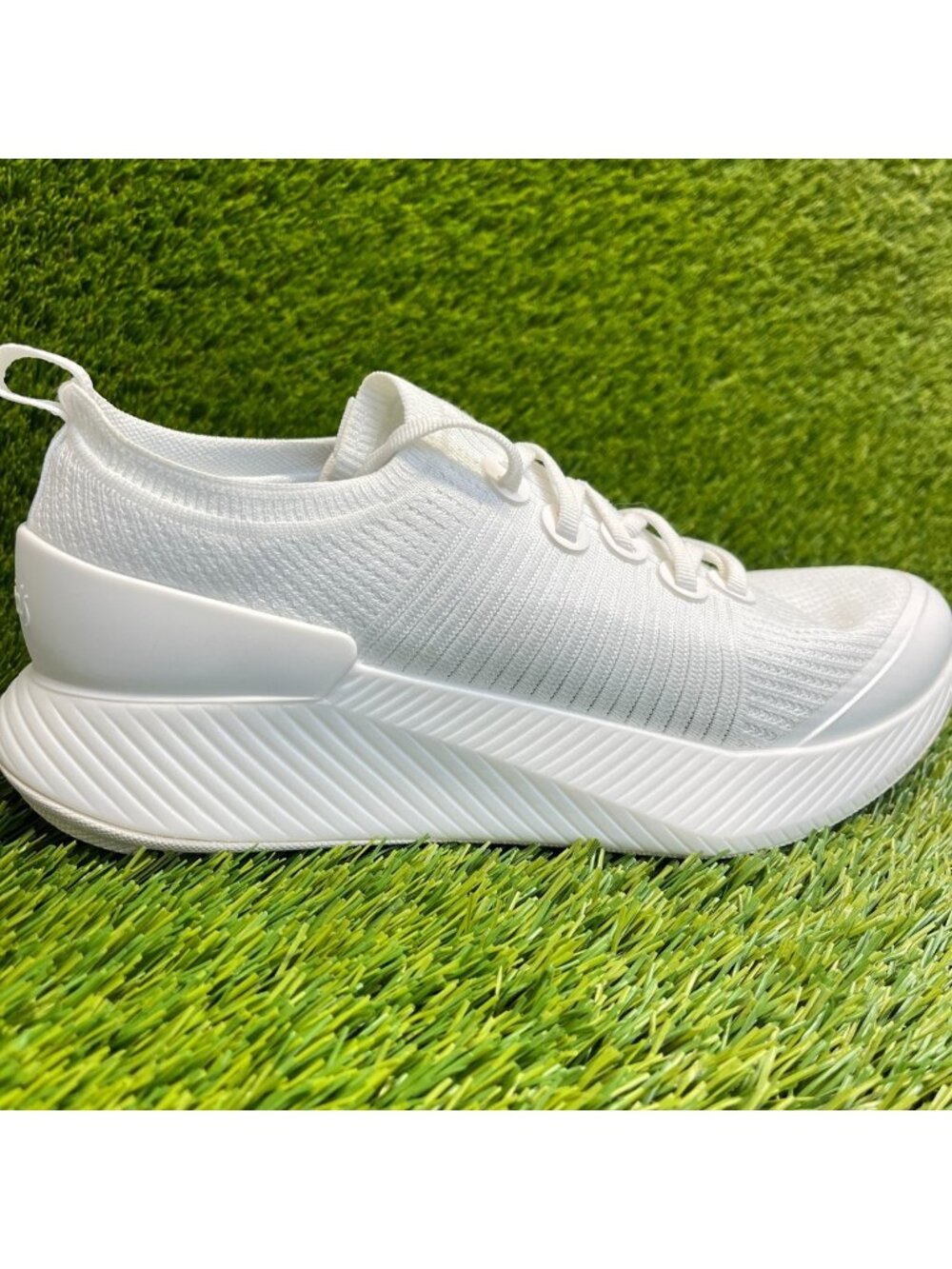 Allbirds Tree Gliders Womens Size 10 White Athletic Running Knit Shoes Sneakers - Picture 1 of 10